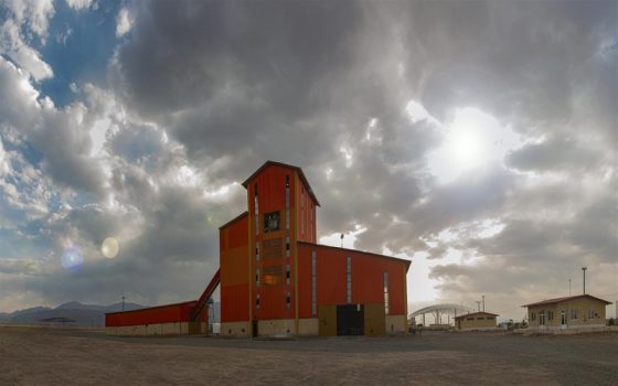 کربن‌سازان مشفق